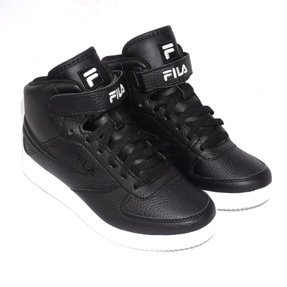 Fila Hightop Lace Up Black Sneaker Boys Size: 6 Brand New